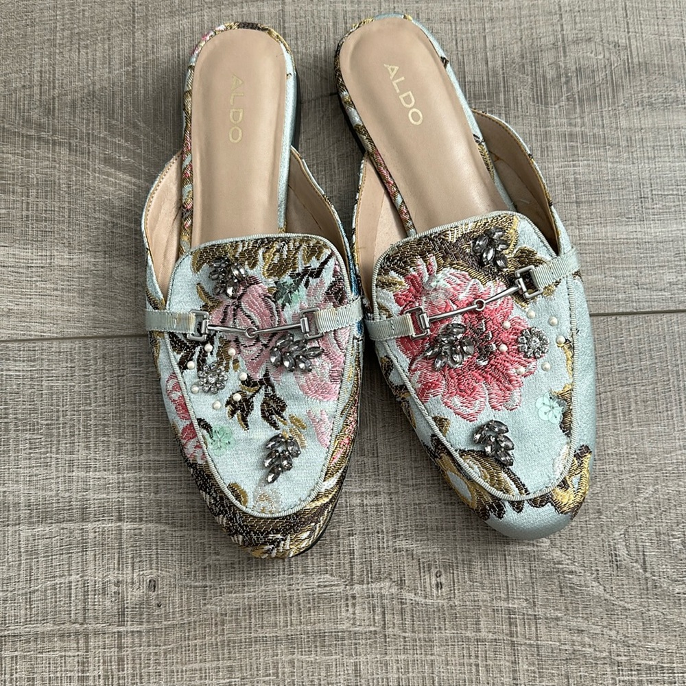 Aldo baby blue slipper shoes